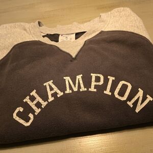 Champion Vintage Women's Gray and Dark Gray Sweatshirt